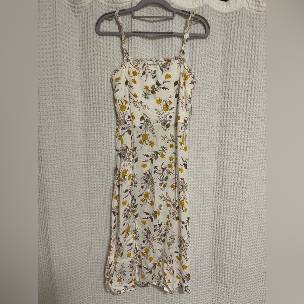 White floral maxi dress!